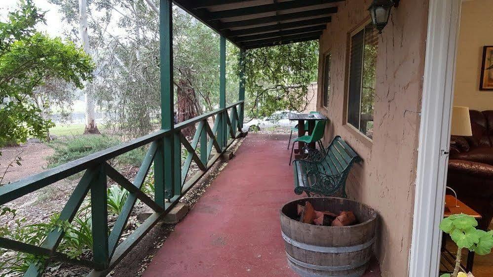 Country Cottages Of Bridgetown Exterior foto